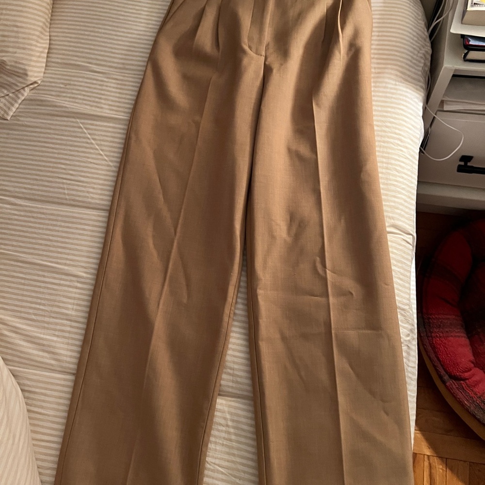 Aritzia Effortless Pant in heather gold camel